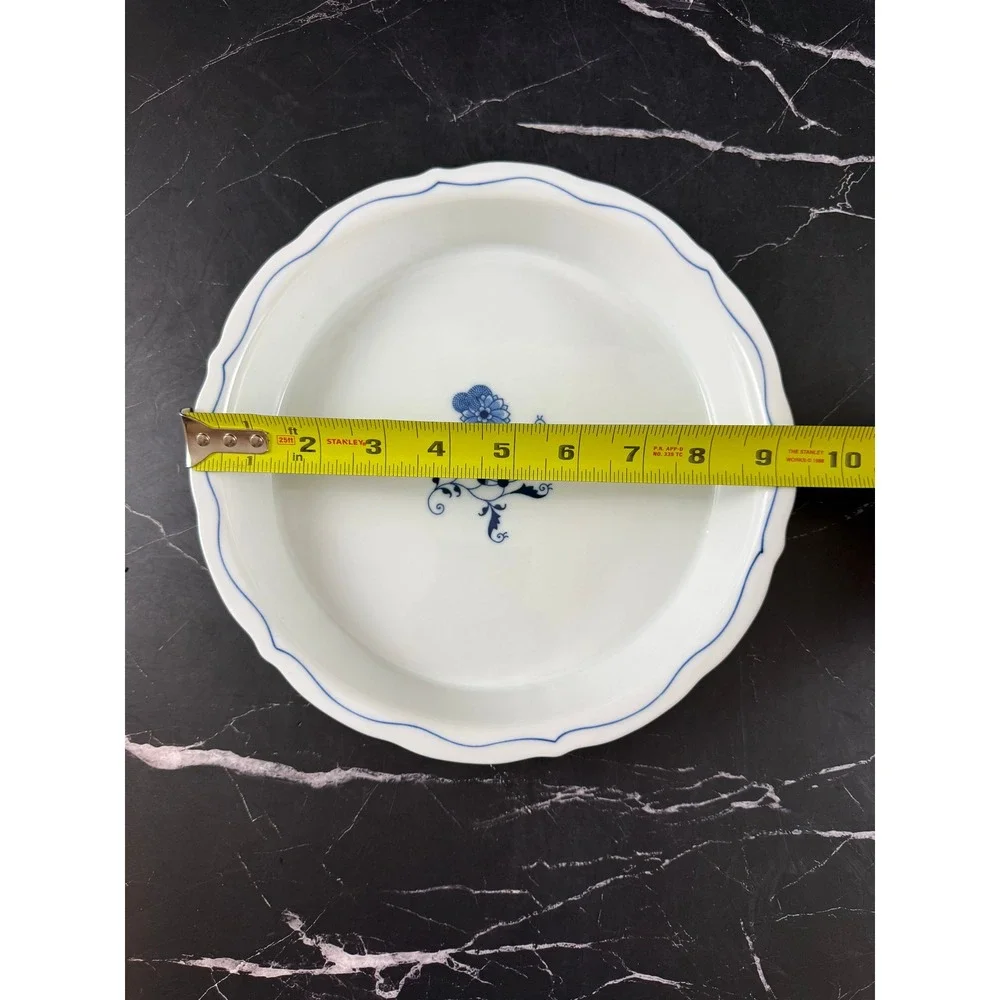 VTG Blue Danube Blue Onion Porcelain Pie Plate 9 1/4in Wide MINT!